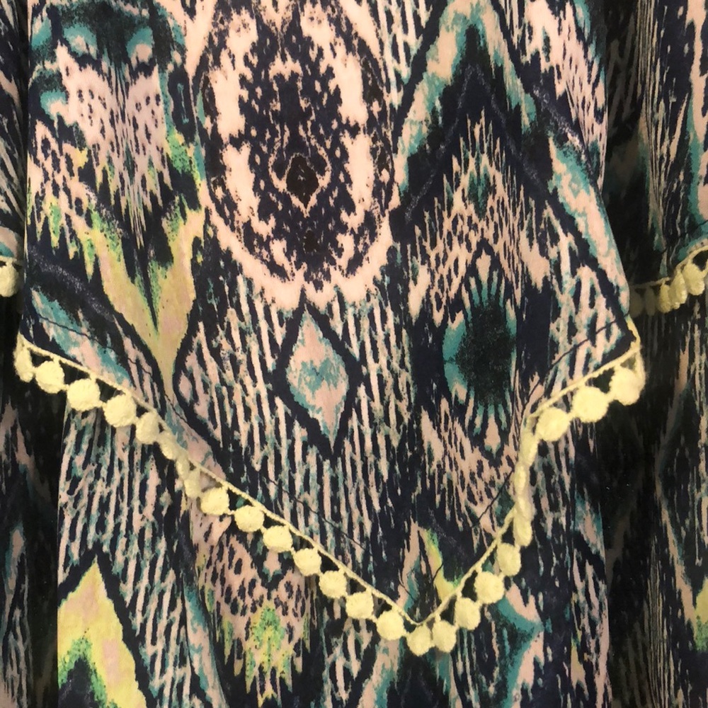 🌻 Aztec print tank 🌻 - Picture 2 of 2
